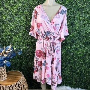 Nwt‎ pink Floral Pink Wrap Dress